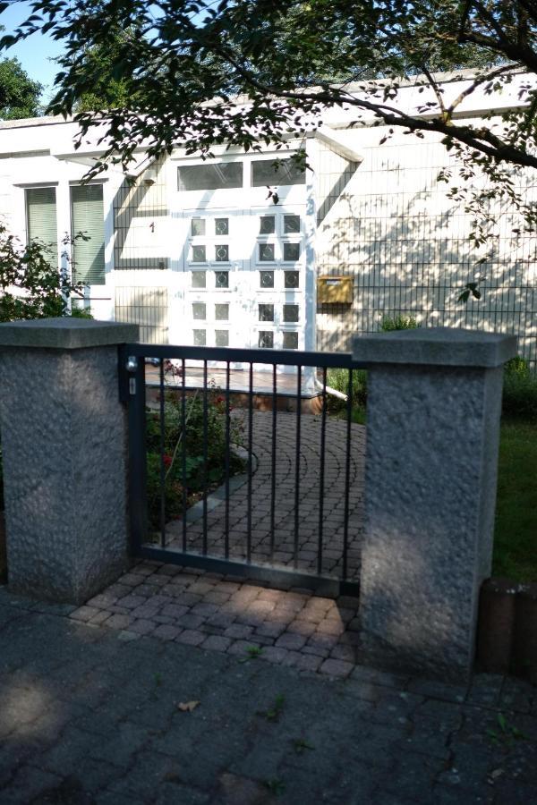 Ruhiges Haus Mit Privatem Garten Halstenbek Ngoại thất bức ảnh